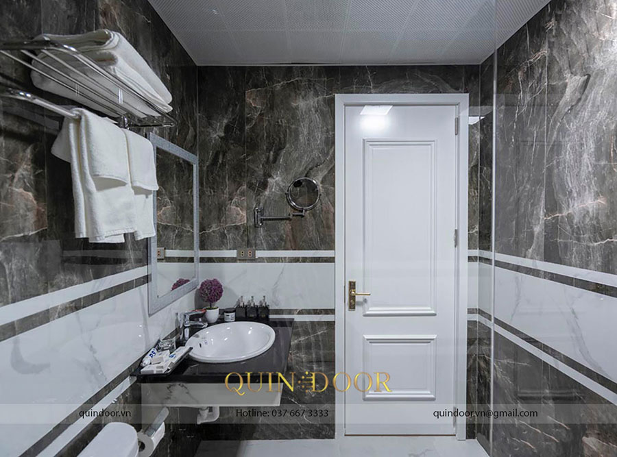 cửa gỗ nhựa pvc nhà vệ sinh