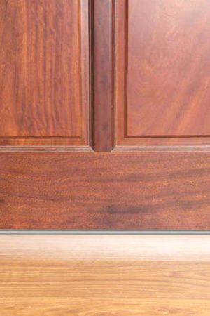 Thanh chặn đáy cửa RV04