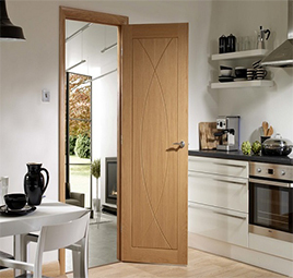 Tại sao nên dùng cửa gỗ nhựa cho nội thất trong nhà