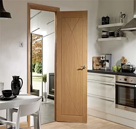 Tại sao nên dùng cửa gỗ nhựa cho nội thất trong nhà